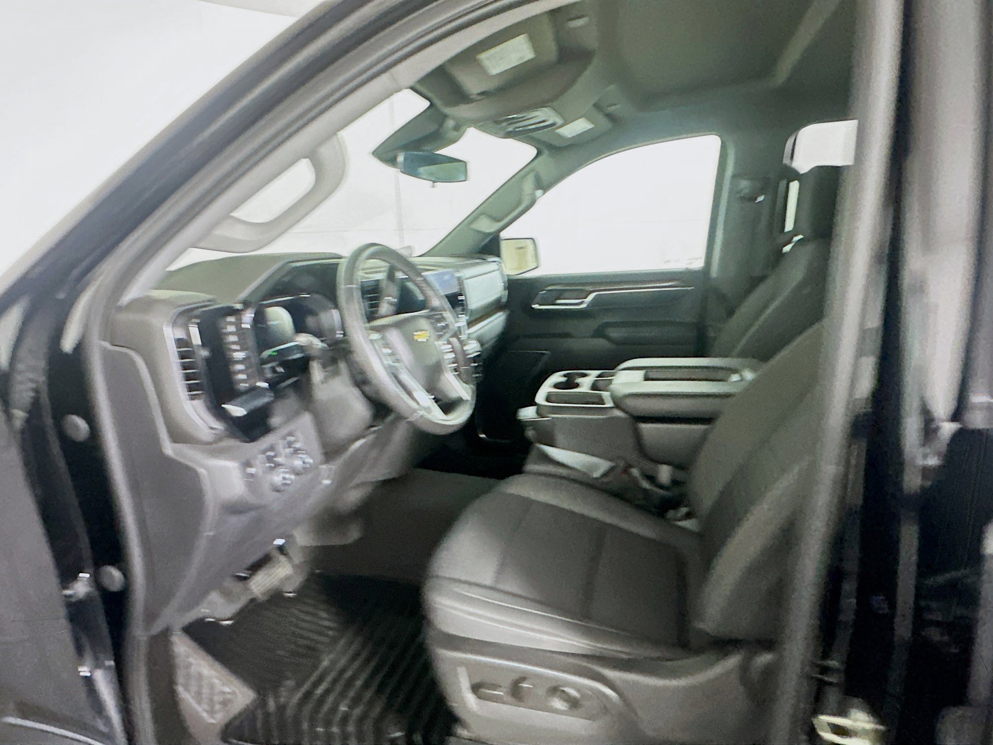 Used 2022 Chevrolet Silverado 1500 LT image 13