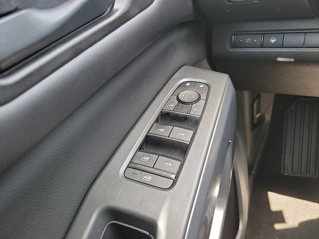 Used 2023 Nissan Pathfinder Rock Creek AWD/4WD image 12