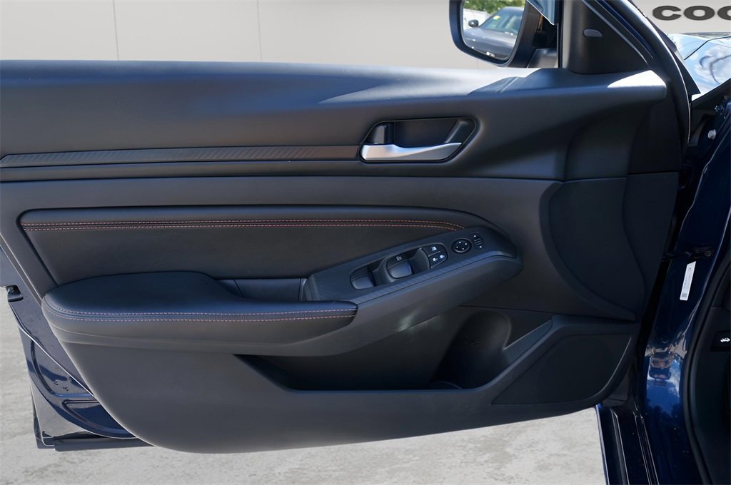 Used 2022 Nissan Altima 2.5 SR image 15