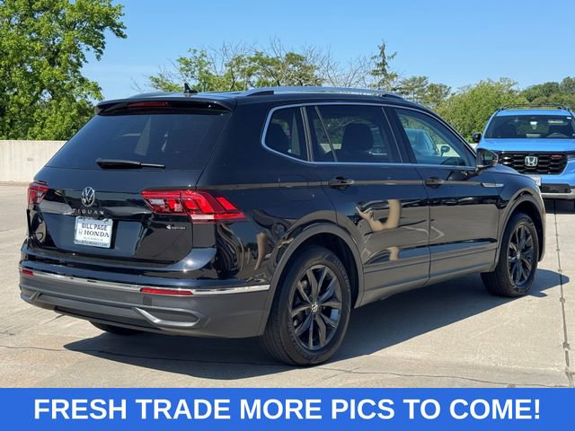 Used 2024 Volkswagen Tiguan SE w/ Panoramic Sunroof Package AWD/4WD image 7