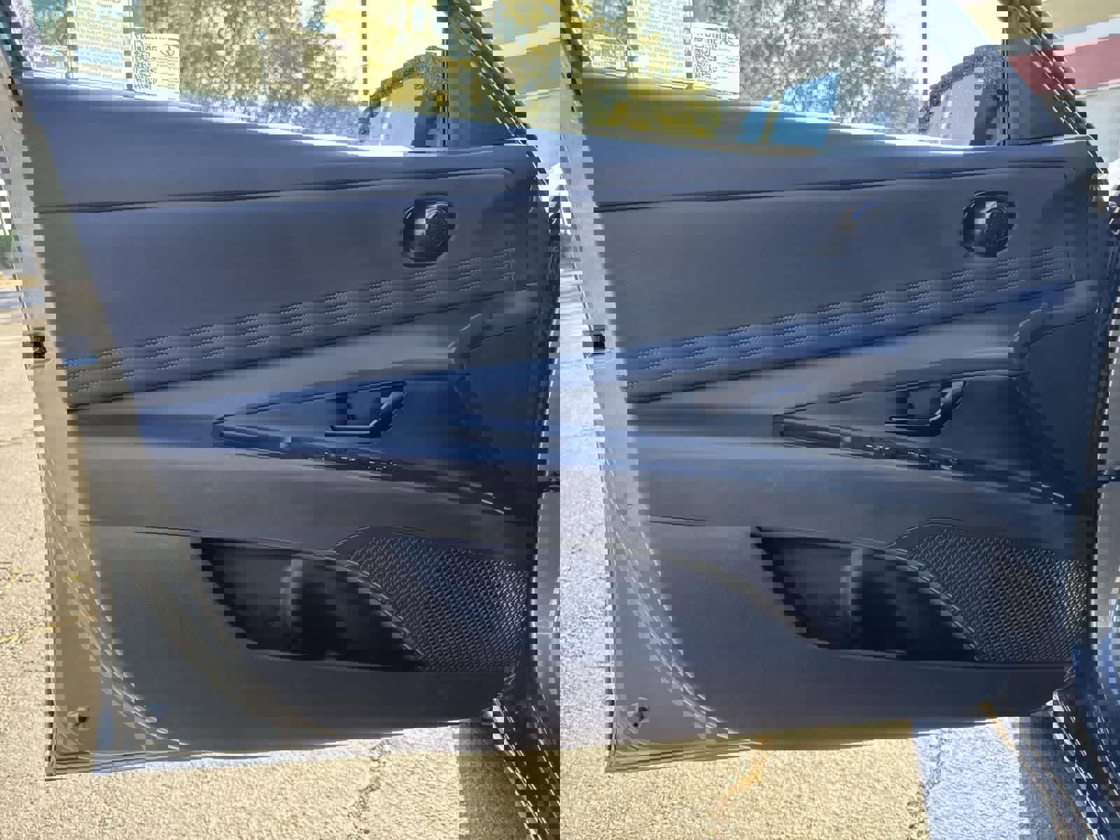 Certified 2025 Hyundai Elantra Sport w/ Cargo Package image 20