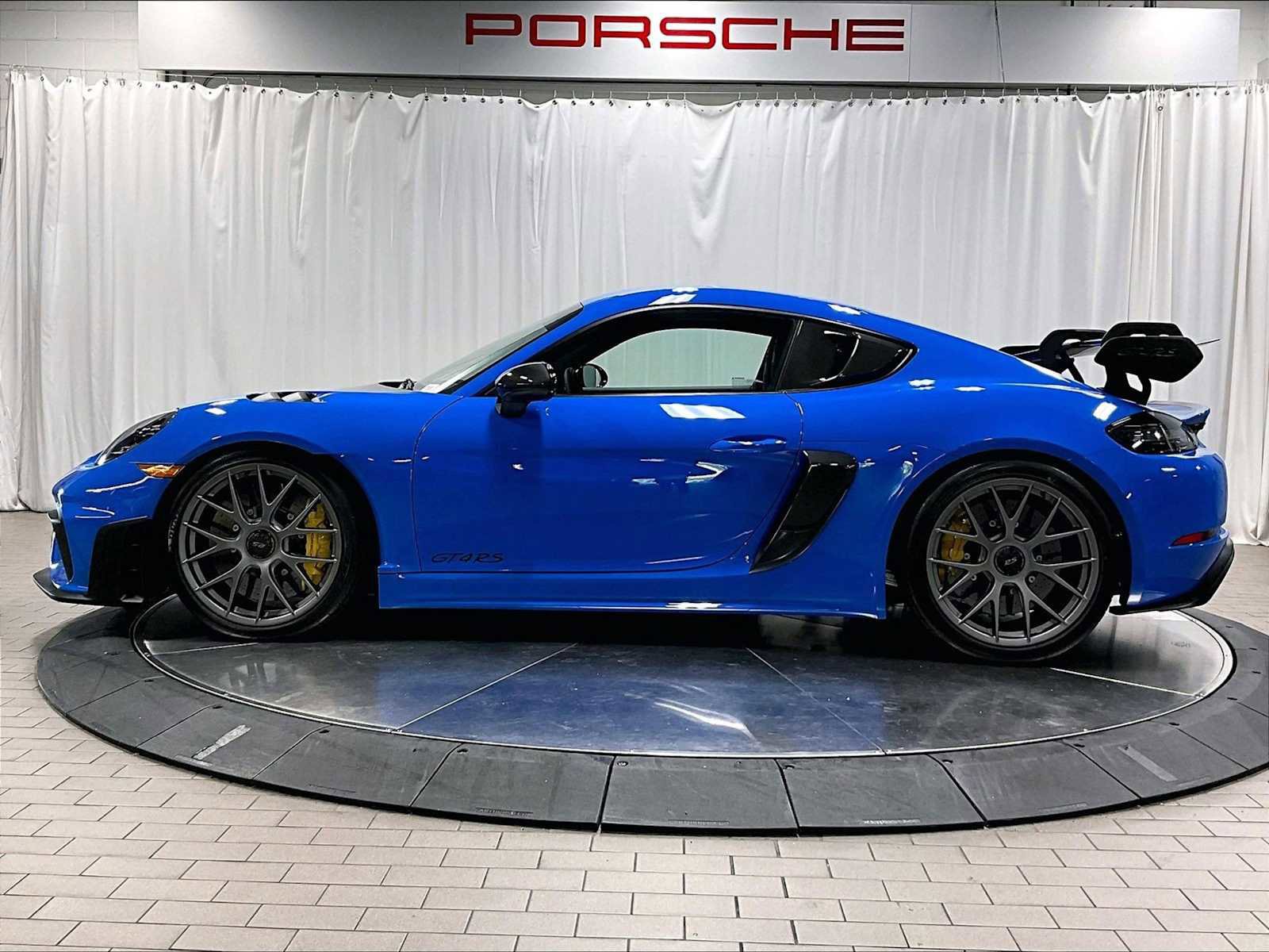 Used 2024 Porsche 718 Cayman GT4 RS RWD image 2