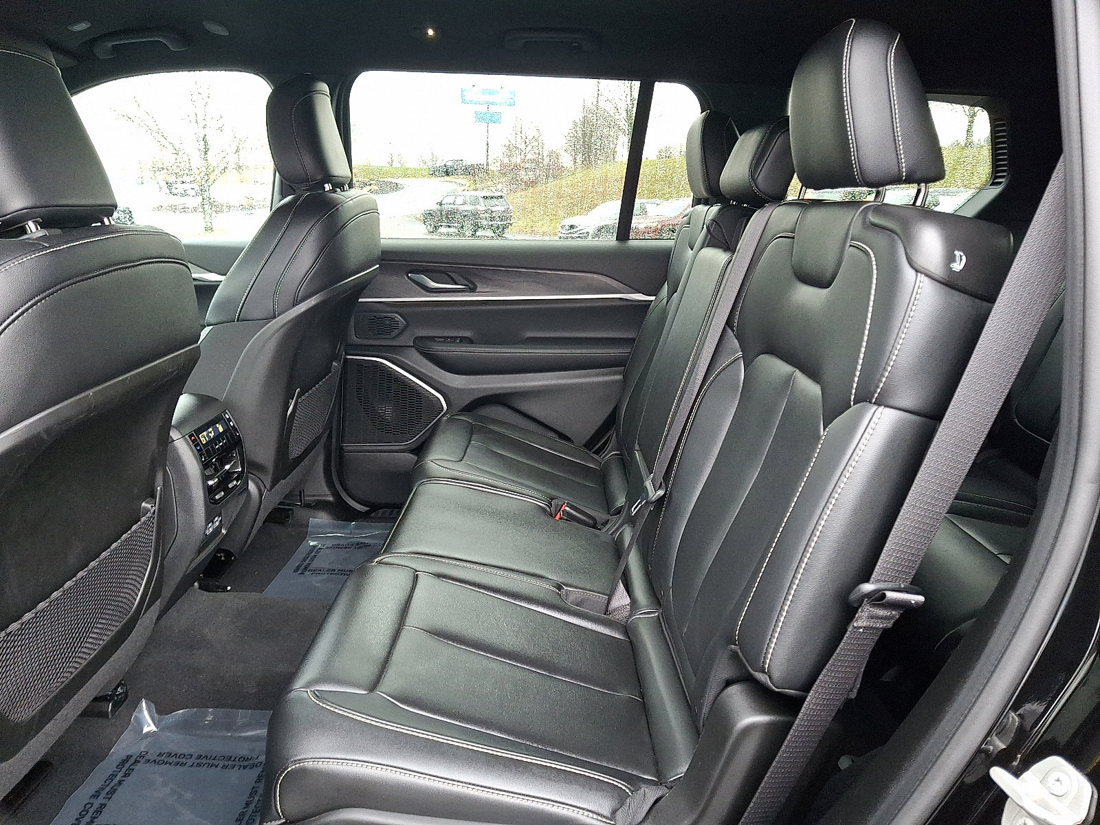 Certified 2024 Jeep Grand Cherokee L Limited image 10