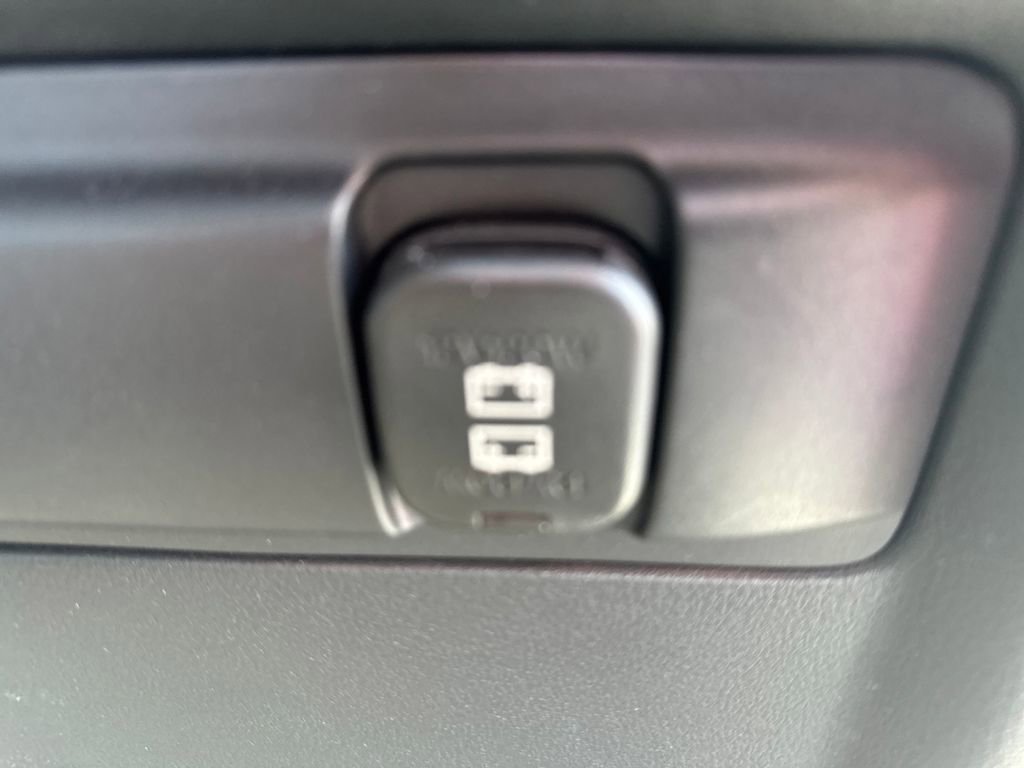 Certified 2024 MAZDA CX-90 3.3 Turbo w/ Preferred Plus image 30