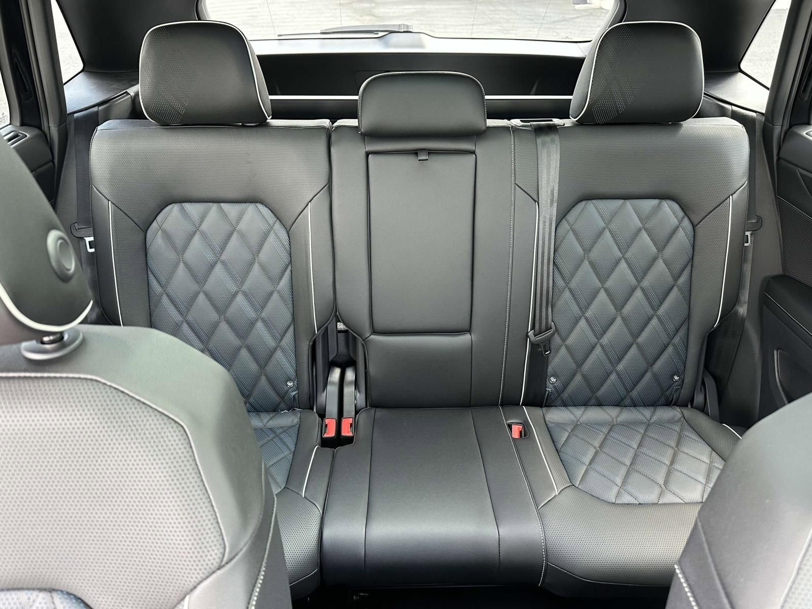 New 2025 Volkswagen Atlas Cross Sport SEL Premium R-Line image 14