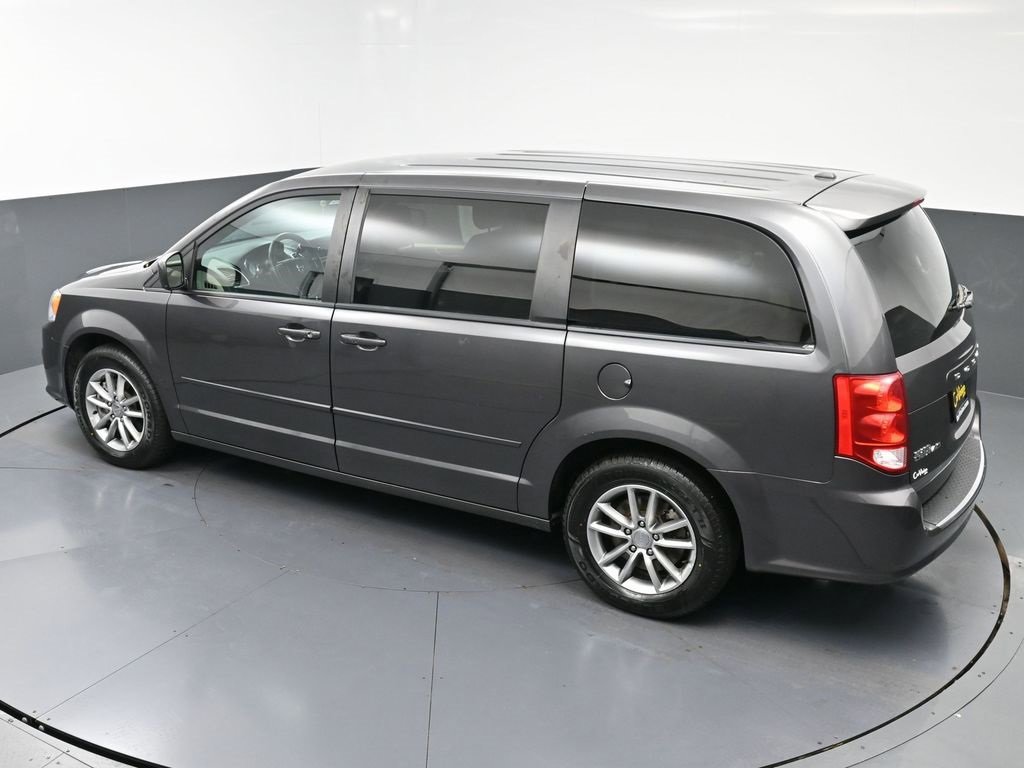 Used 2017 Dodge Grand Caravan SE image 40