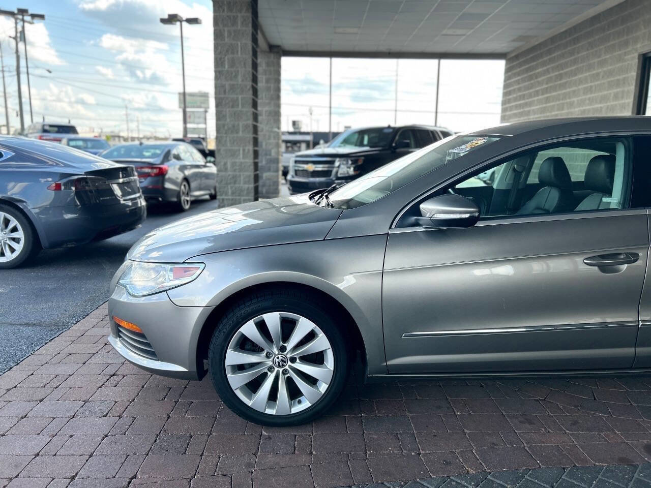 Used 2012 Volkswagen CC Sport FWD image 5