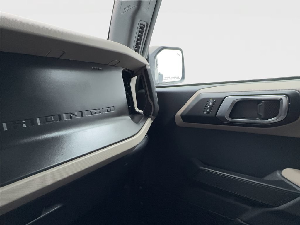 Used 2022 Ford Bronco Big Bend w/ Sasquatch Package AWD/4WD image 45