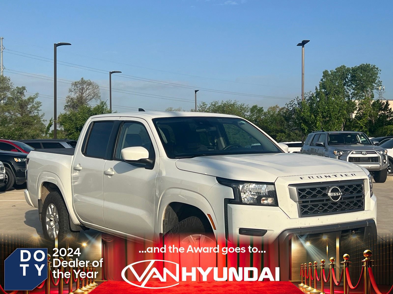 Used 2022 Nissan Frontier SV w/ Technology Package image 1