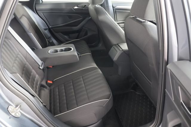 Used 2024 Volkswagen Jetta Sport image 21