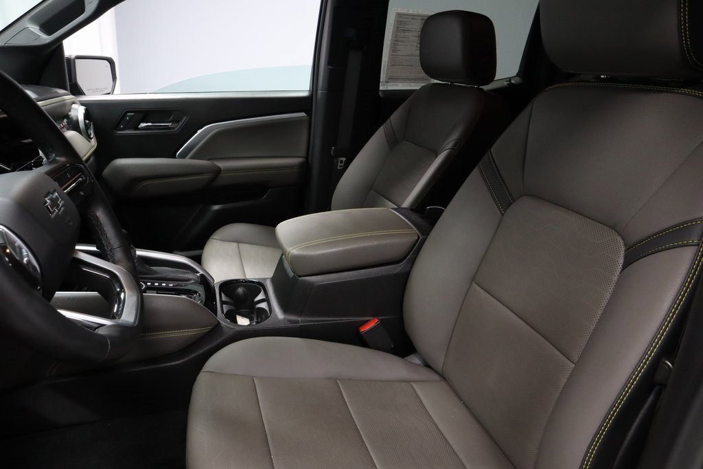 Used 2024 Chevrolet Colorado ZR2 w/ ZR2 Convenience Package III image 23