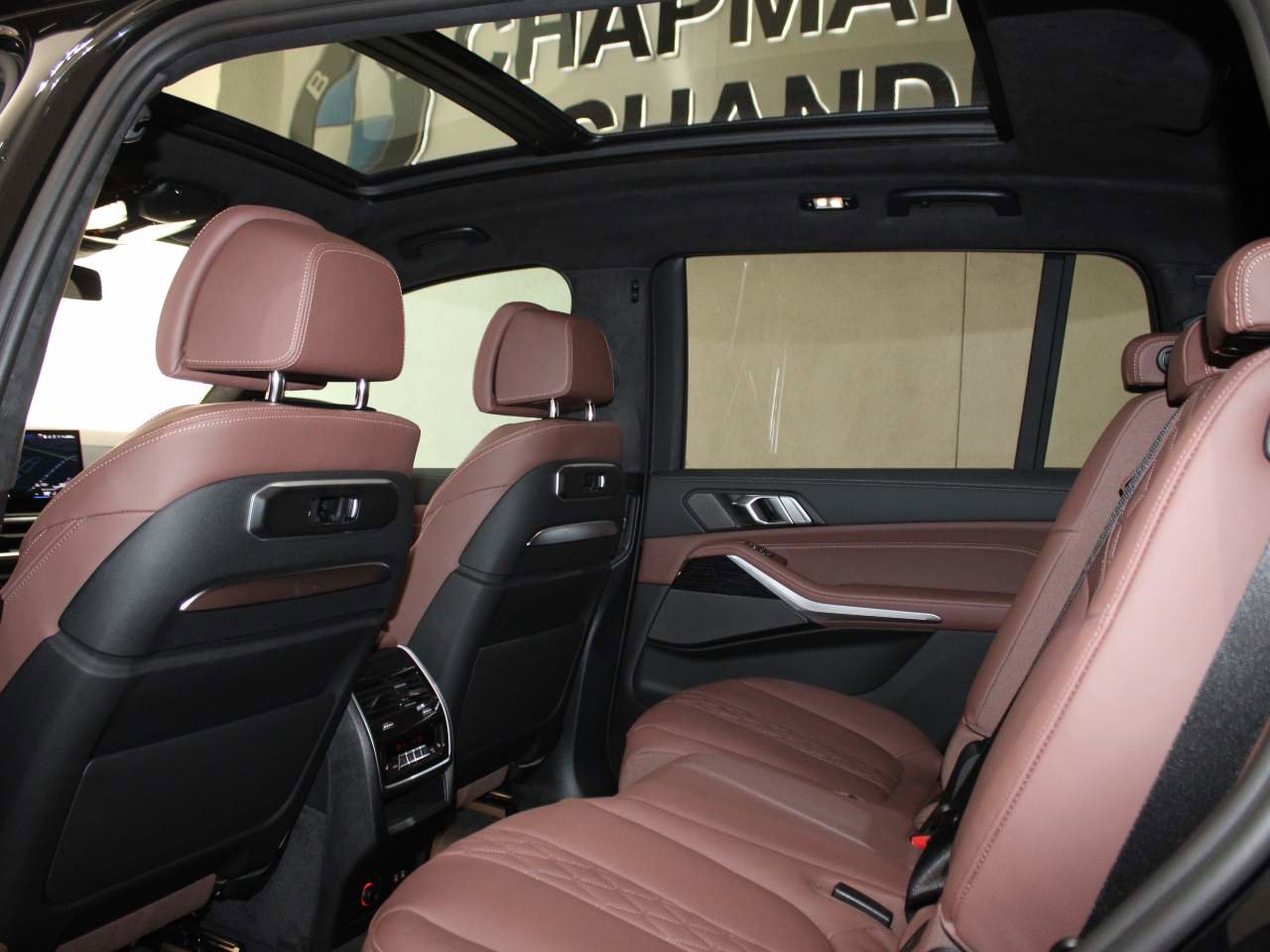 New 2026 BMW X7 M60i image 16