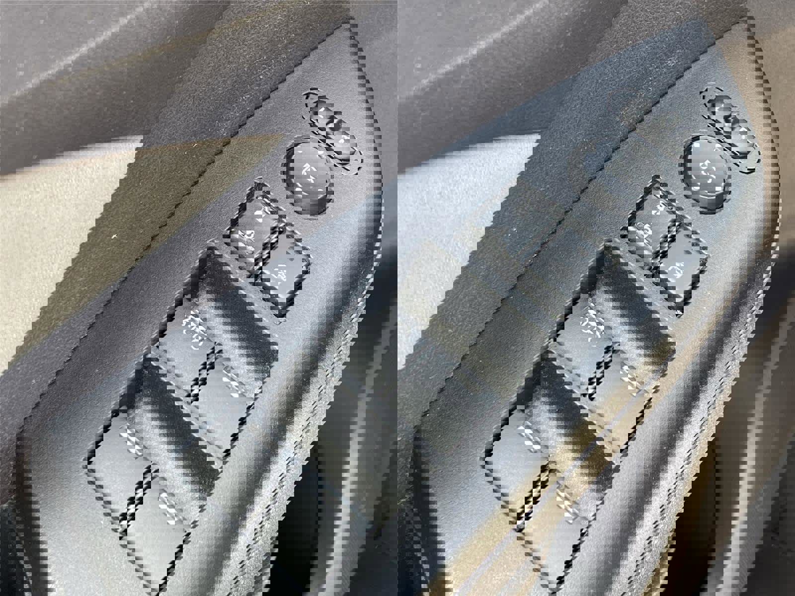 Used 2014 Honda CR-V EX image 25