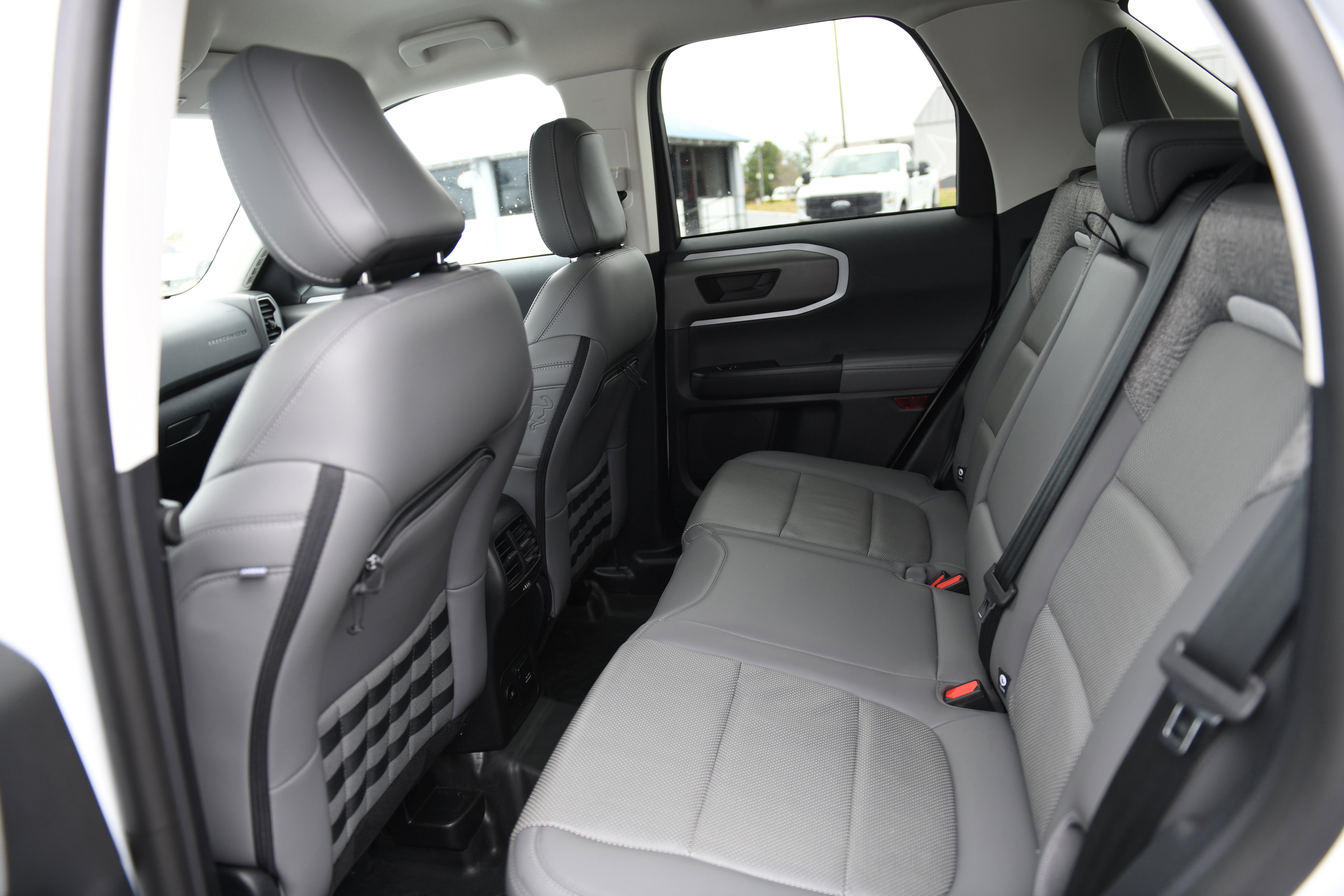 Used 2025 Ford Bronco Sport Badlands image 15