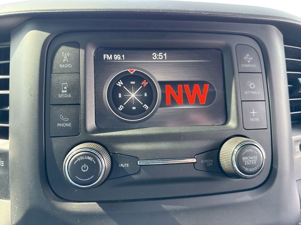 Used 2024 RAM 3500 Tradesman w/ Chrome Appearance Group AWD/4WD image 18