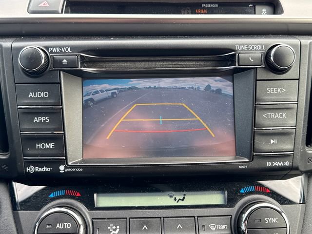 Used 2016 Toyota RAV4 XLE AWD/4WD image 31