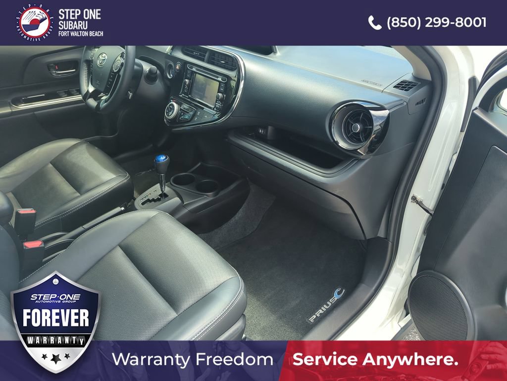 Used 2018 Toyota Prius C FWD image 35