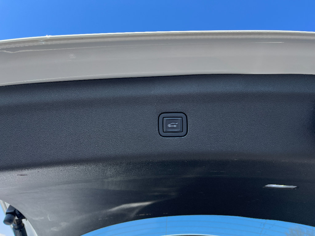 Used 2024 Buick Enclave Premium FWD image 14