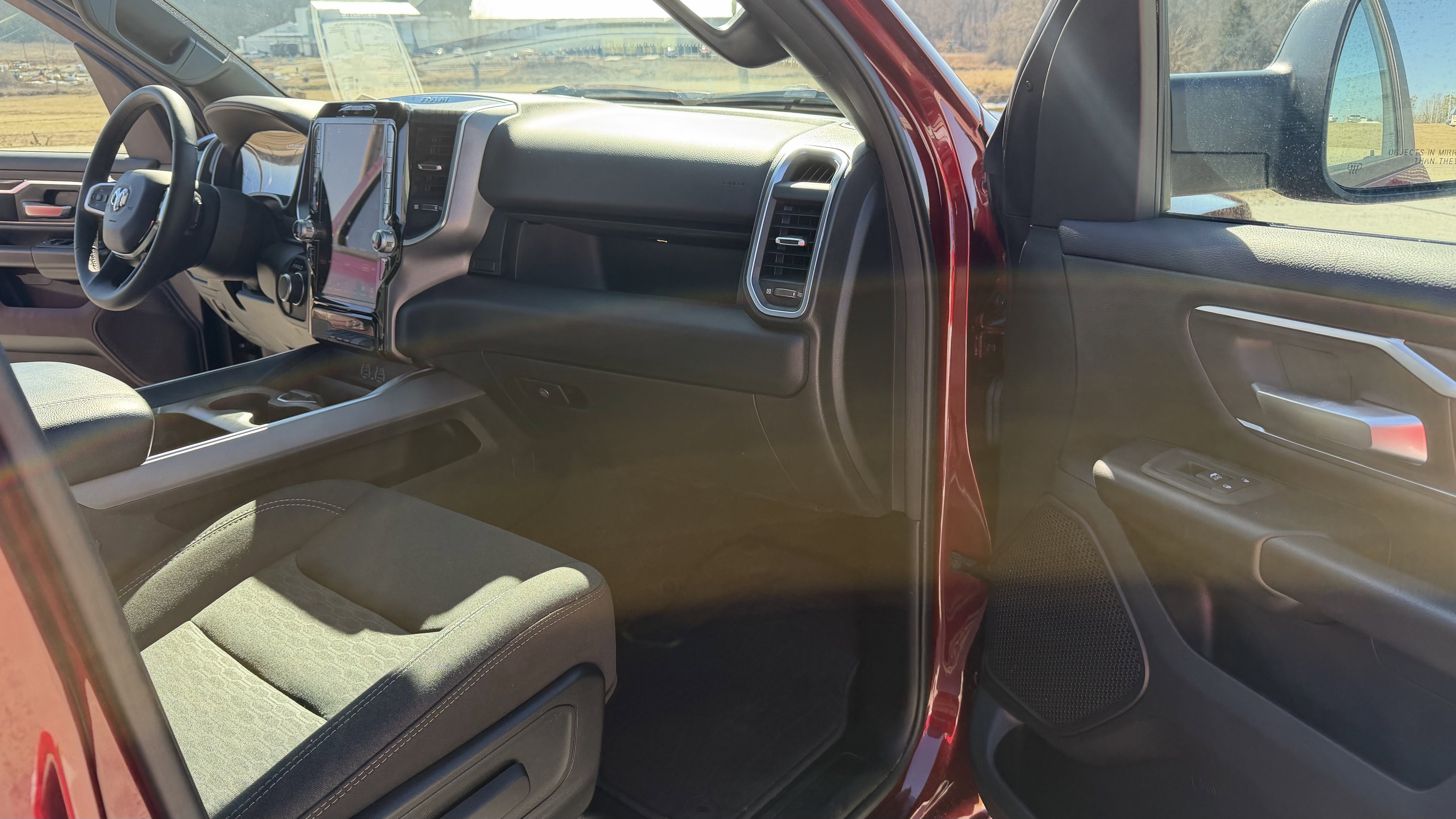 Used 2025 RAM 1500 Big Horn AWD/4WD image 31