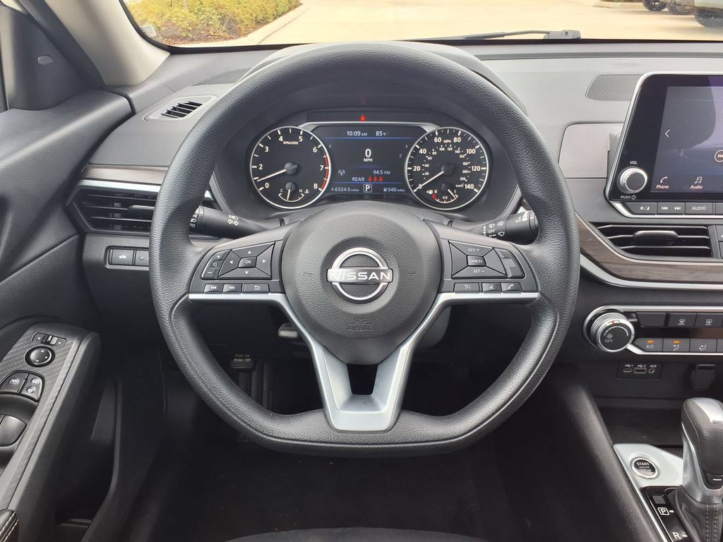 Used 2025 Nissan Altima 2.5 SV FWD image 20