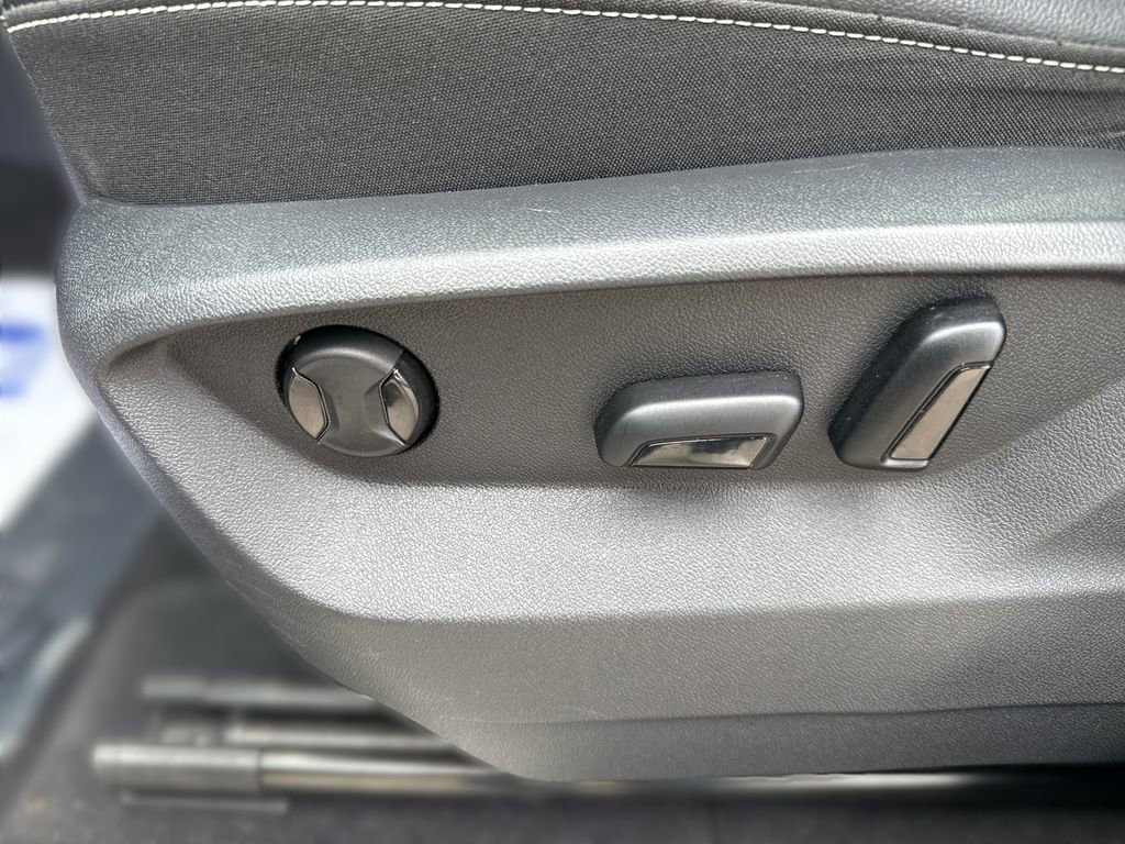 Used 2022 Volkswagen Atlas SE w/ Panoramic Sunroof Package image 14