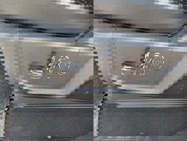 Used 2019 Ford F350 Lariat image 31