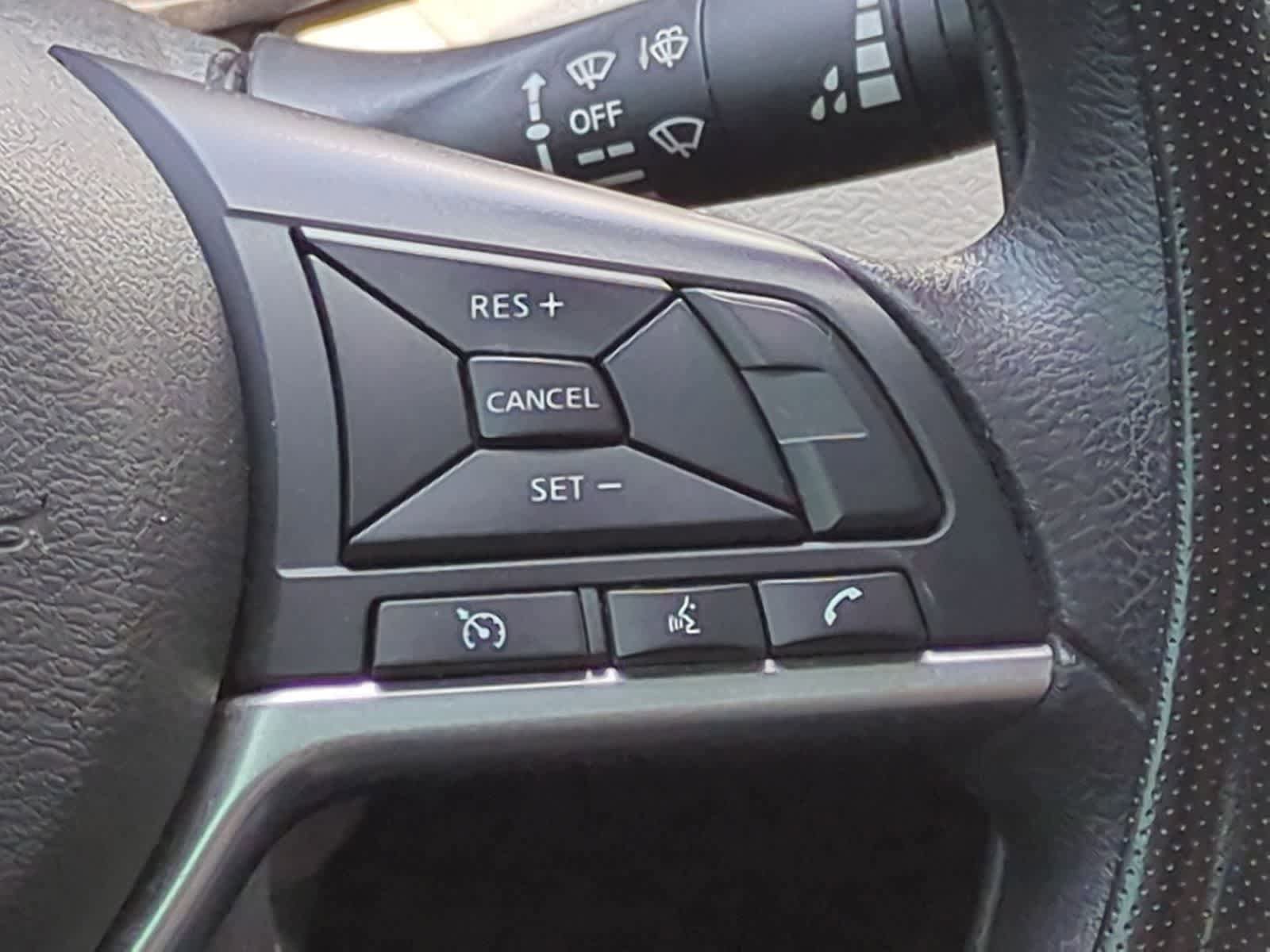 Used 2021 Nissan Versa SV FWD image 20