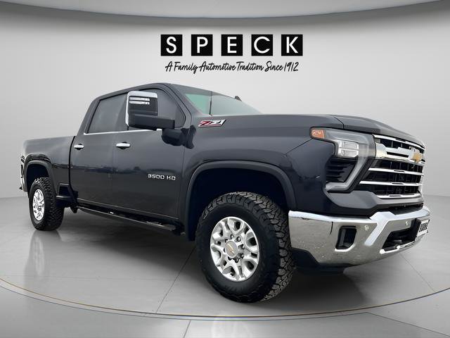 Used 2024 Chevrolet Silverado 3500 LTZ w/ LTZ Plus Package image 7