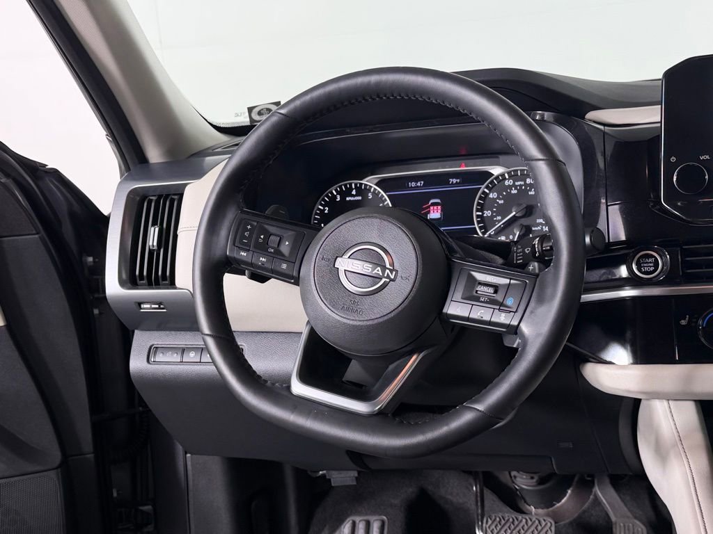 Used 2023 Nissan Pathfinder SL image 14