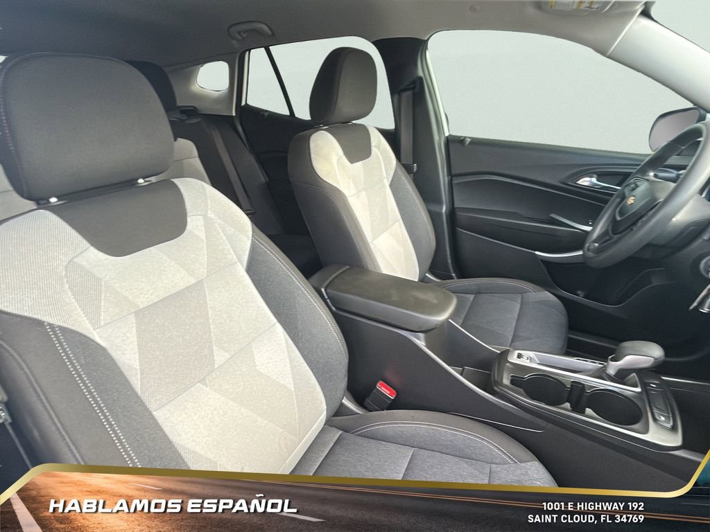 Certified 2025 Chevrolet Trax LS w/ LS Convenience Package image 31