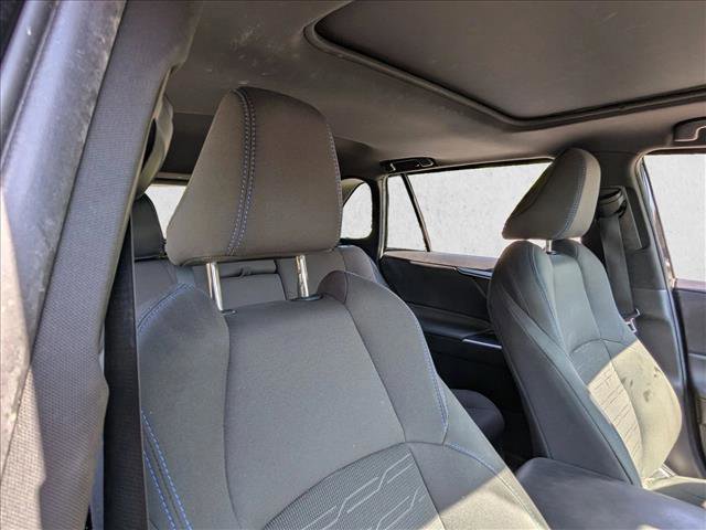 Used 2022 Toyota RAV4 SE w/ Convenience Package AWD/4WD image 12