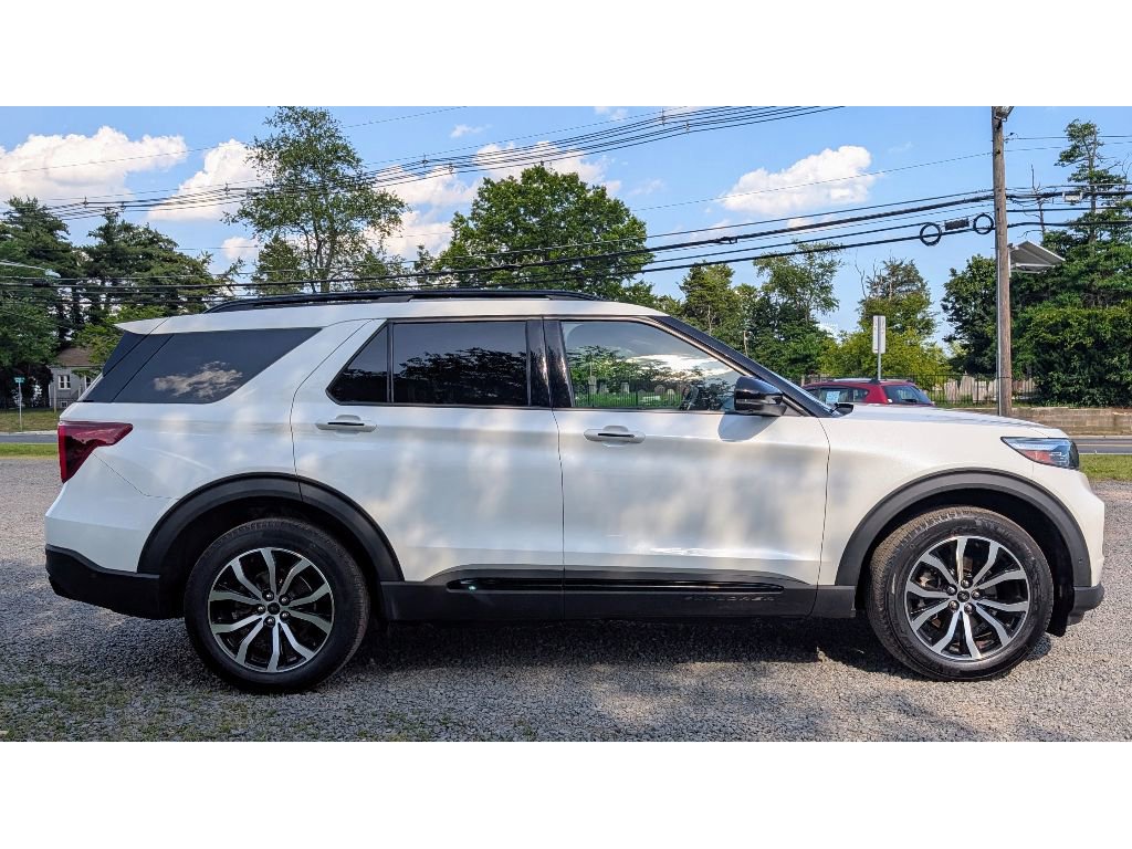 Used 2020 Ford Explorer ST w/ Premium Technology Package image 8