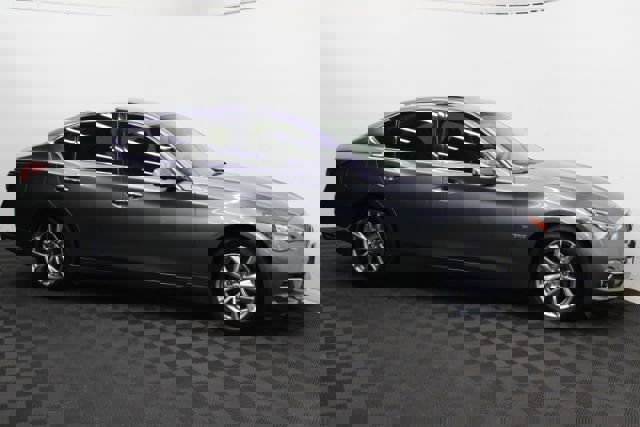 Used 2014 INFINITI Q50 Premium w/ Deluxe Technology Package image 3