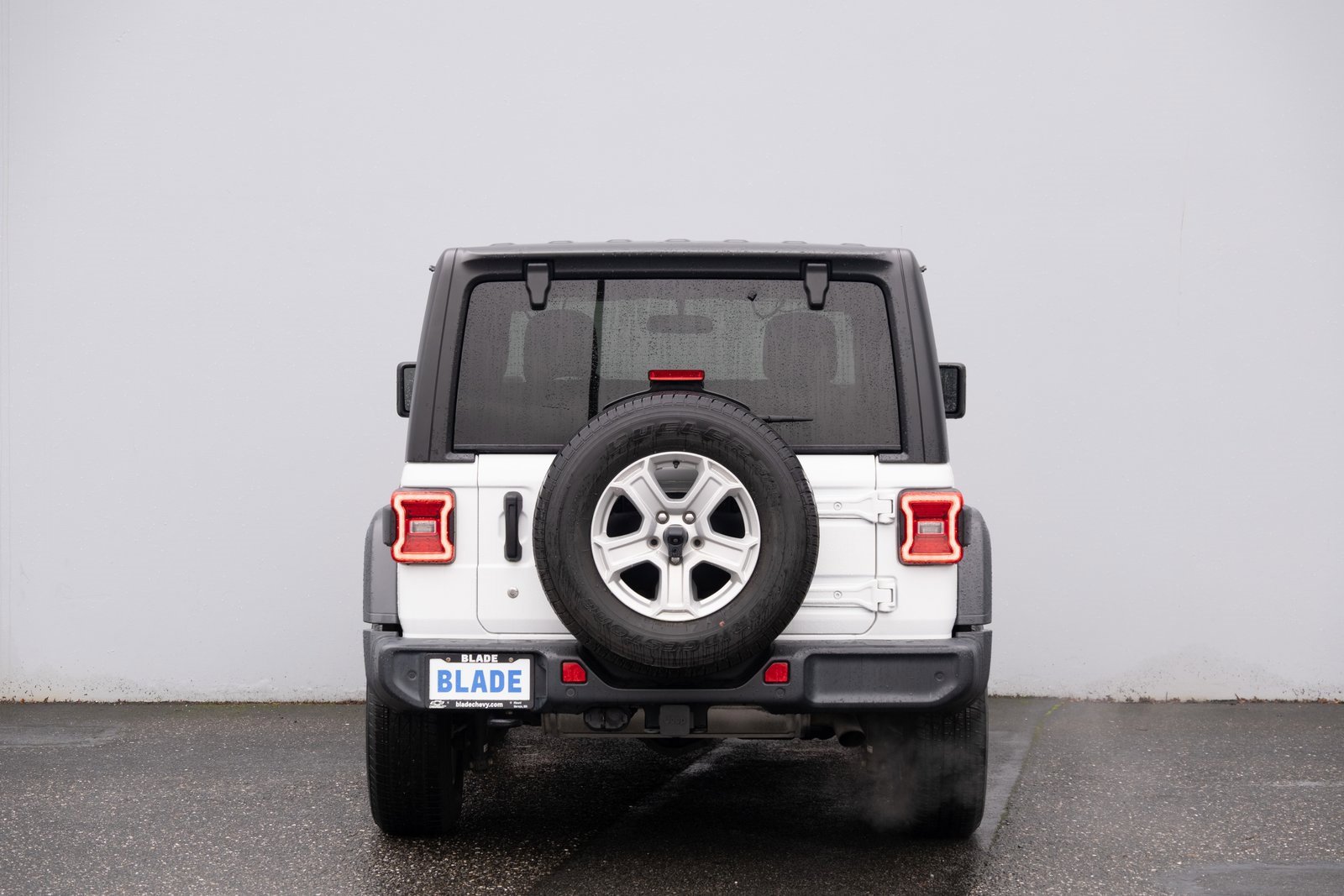 Used 2018 Jeep Wrangler Sport image 19