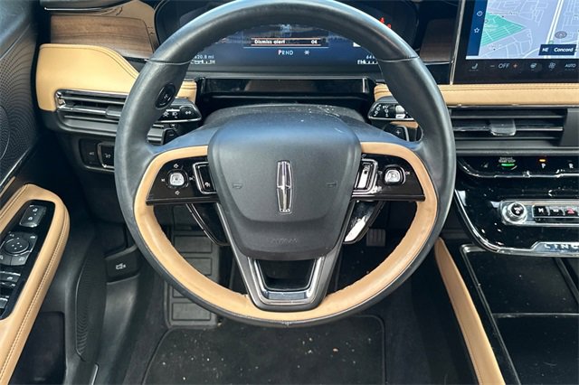 Used 2023 Lincoln Corsair Reserve w/ Equipment Group 201A image 14