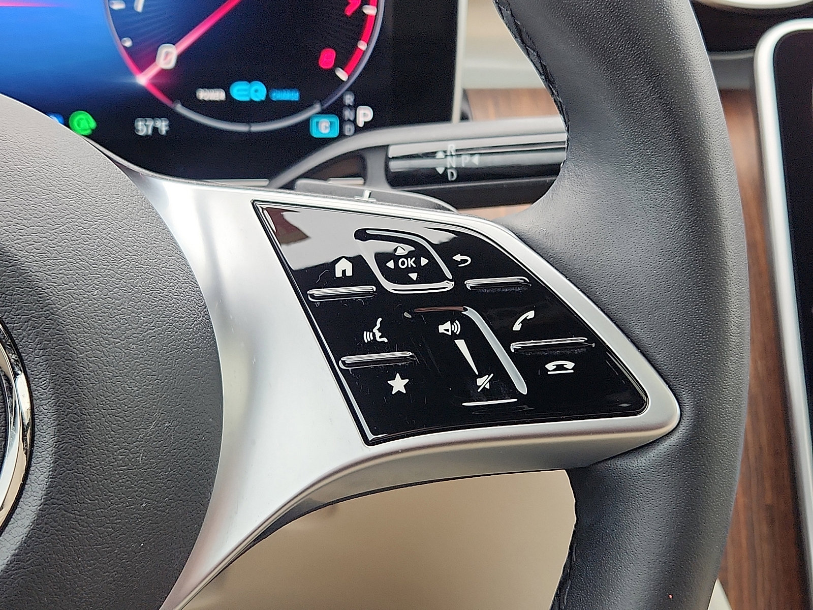 Certified 2022 Mercedes-Benz C 300 4MATIC Sedan image 25