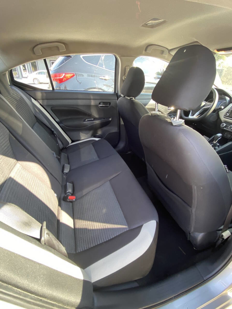 Used 2021 Nissan Versa SV image 4