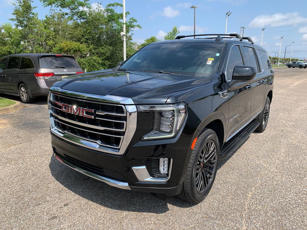 Used 2023 GMC Yukon XL SLT RWD image 4