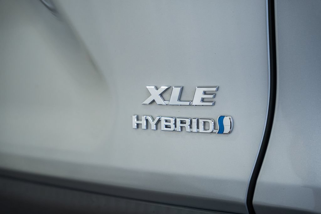 Used 2024 Toyota RAV4 XLE Premium w/ Weather Package AWD/4WD image 7