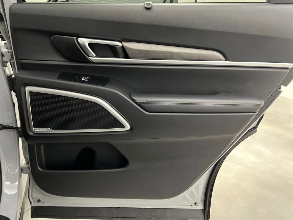 Used 2023 Kia Telluride EX X-Line image 21