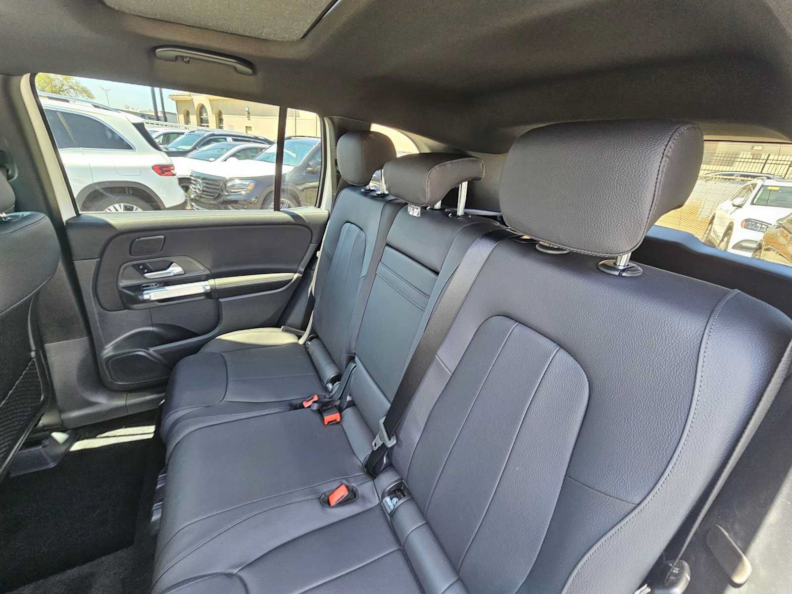 New 2026 Mercedes-Benz GLB 250 image 17