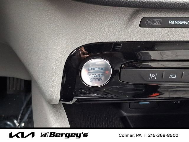 Used 2023 Ford Escape Platinum w/ Premium Technology Package image 25