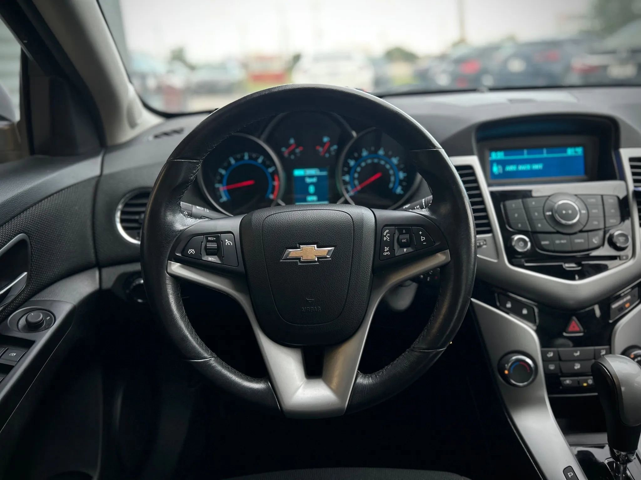 Used 2014 Chevrolet Cruze LT image 11