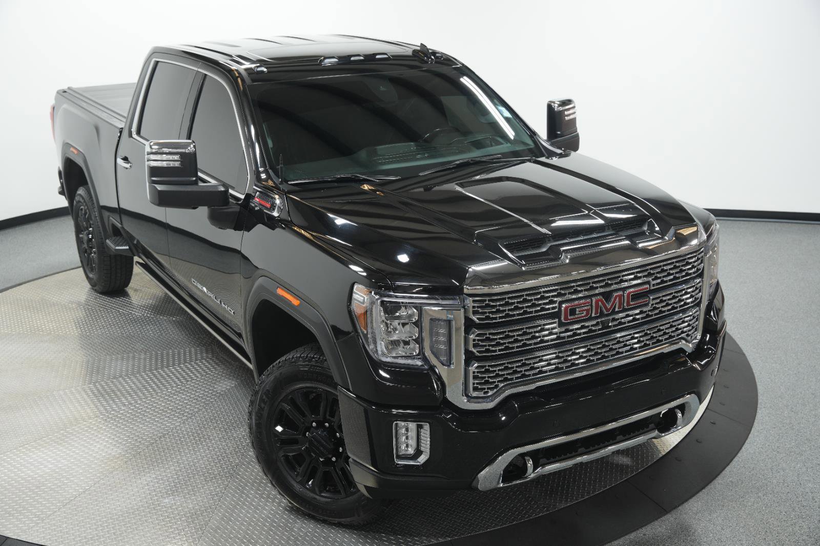Used 2023 GMC Sierra 2500 Denali w/ Denali Black Diamond Edition image 44