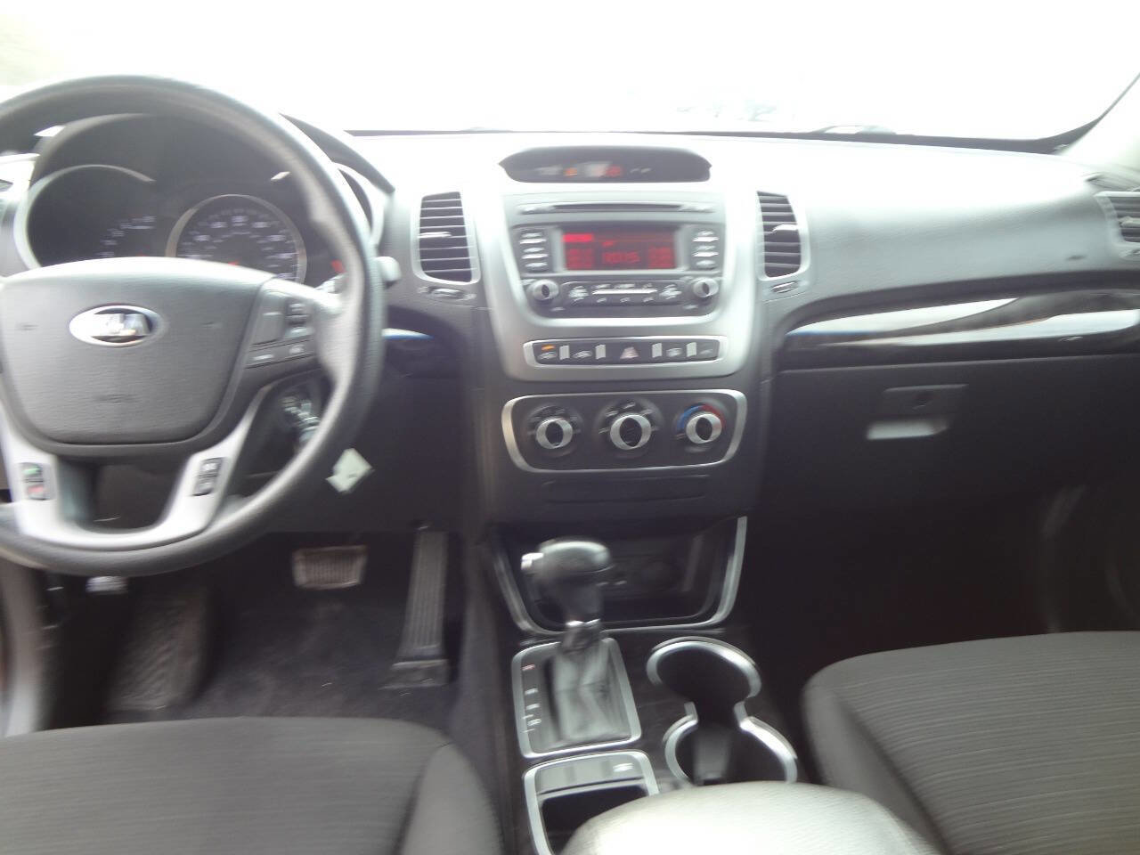 Used 2014 Kia Sorento LX image 10