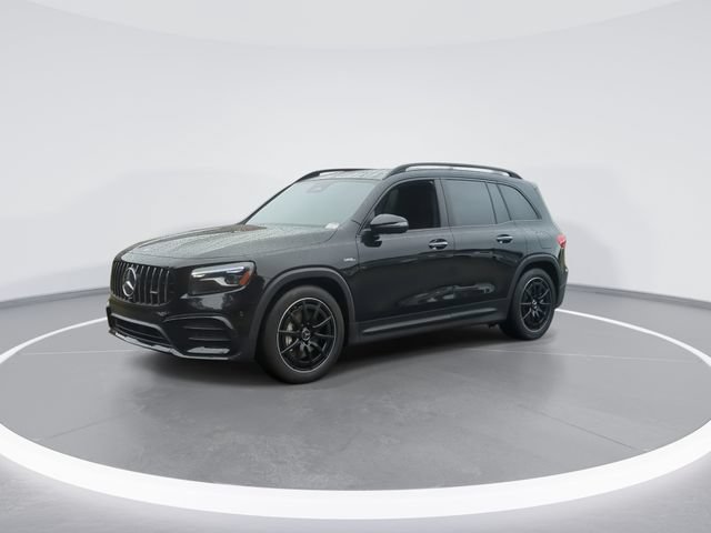 Used 2025 Mercedes-Benz GLB 35 AMG 4MATIC image 4