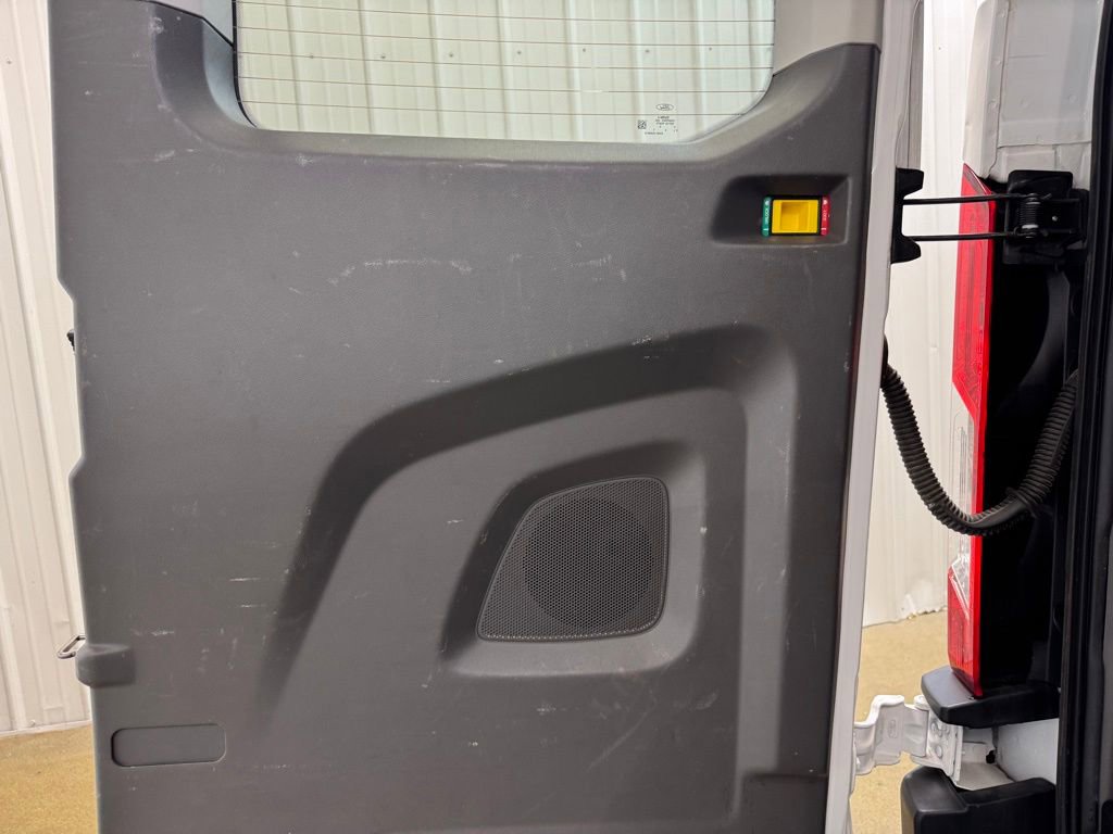 Used 2023 Ford Transit 350 XLT image 21