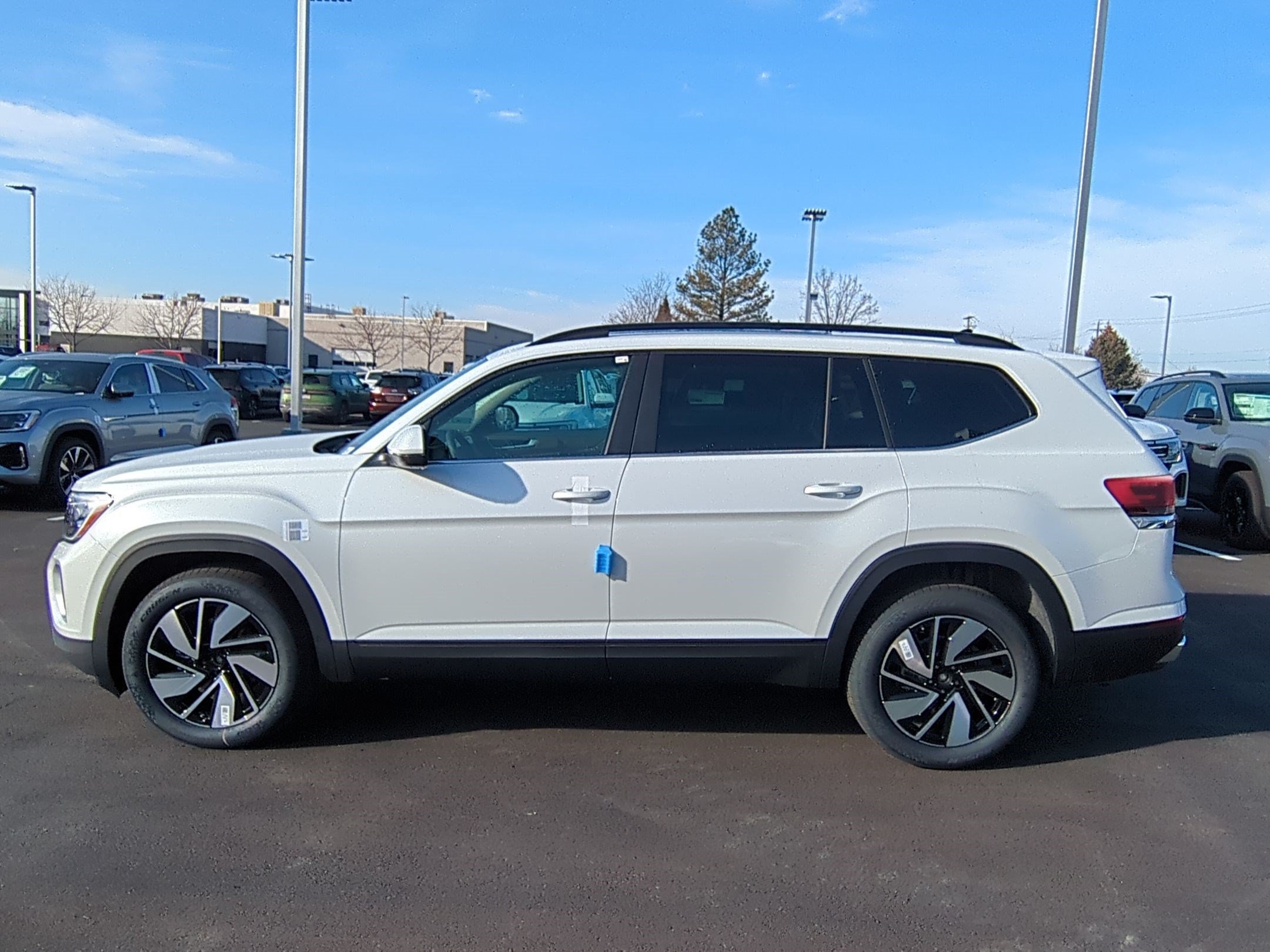 New 2026 Volkswagen Atlas Peak Edition AWD/4WD image 9