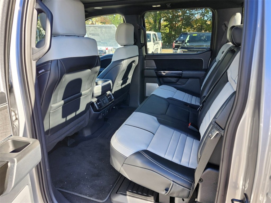 Used 2023 Ford F150 Lightning Platinum image 16