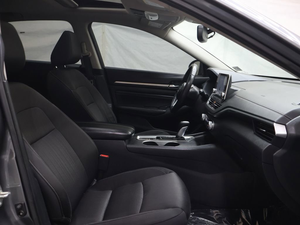 Used 2019 Nissan Altima 2.5 SV image 10